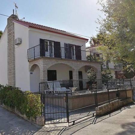 Whole Villa In Примоштен Экстерьер фото